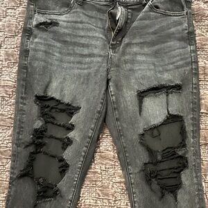 New American Eagle black distressed jeans